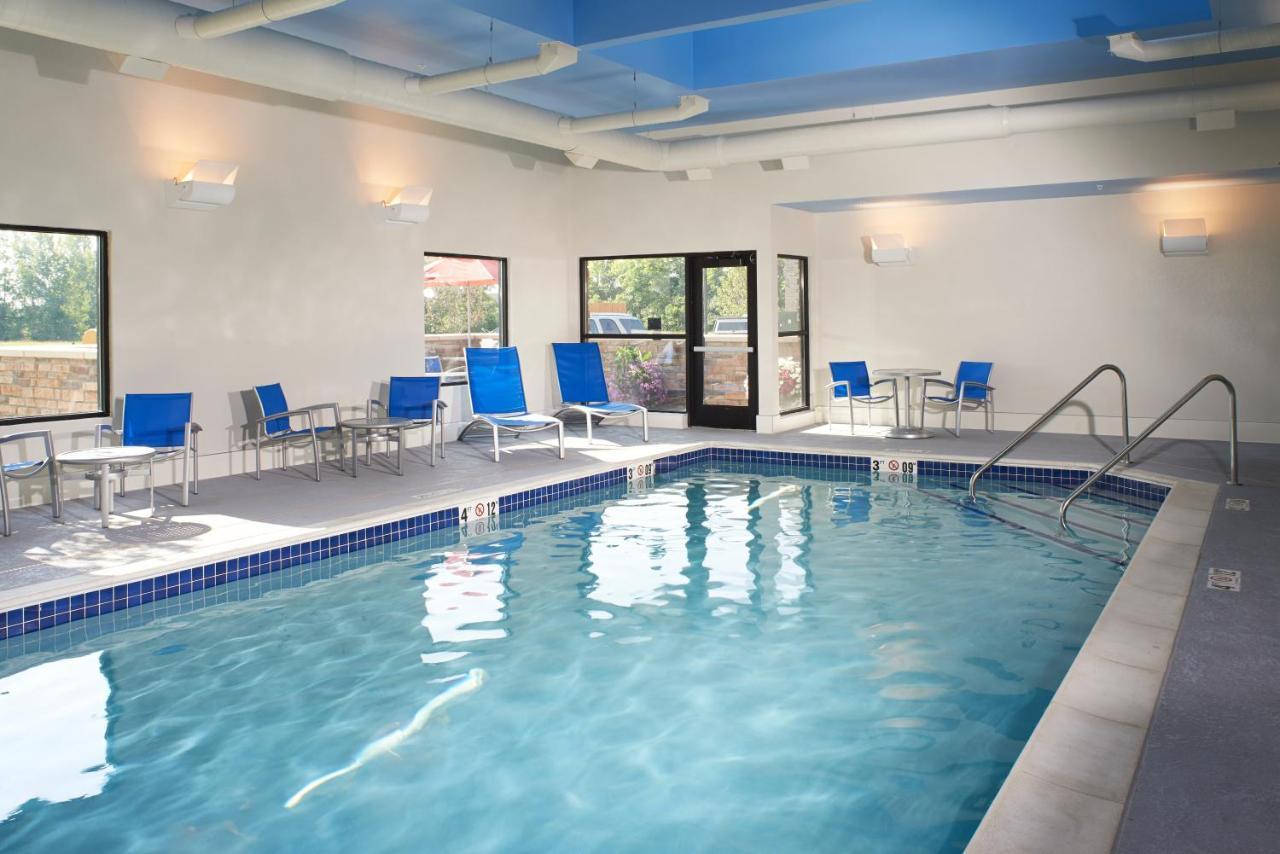 Towneplace Suites By Marriott Saginaw Exterior foto